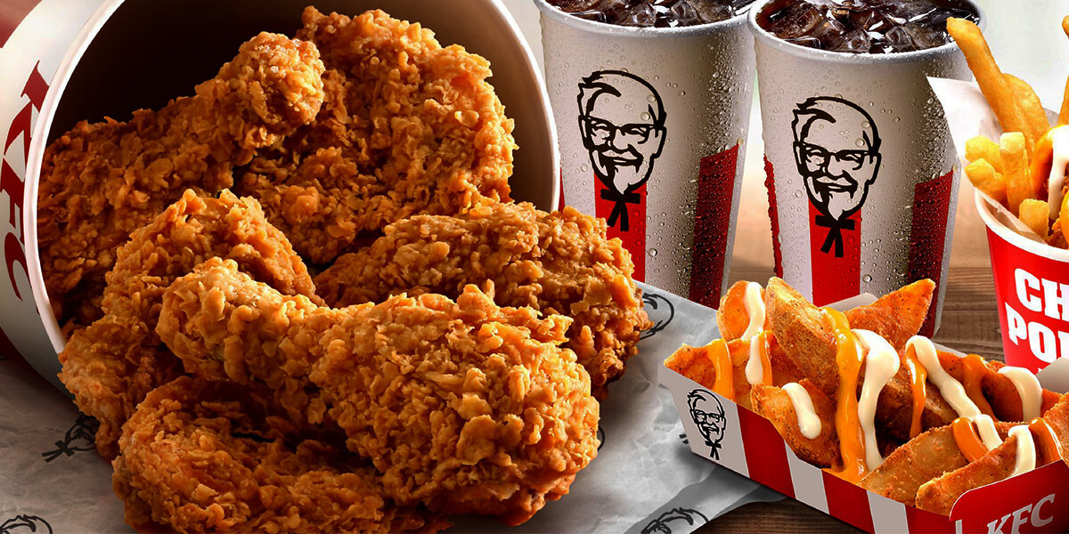 La combinación perfecta: Pollo frito y maratones de series
